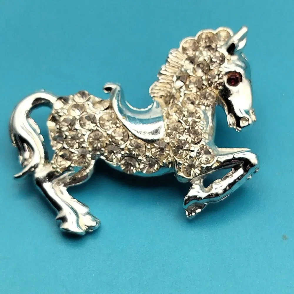 Vintage Rhinestone Horse Brooch Pin Silver Tone Clear Red Eye Equestrian Jewelry